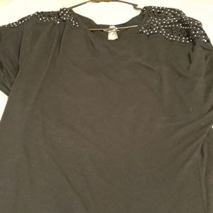 Black short sleeve